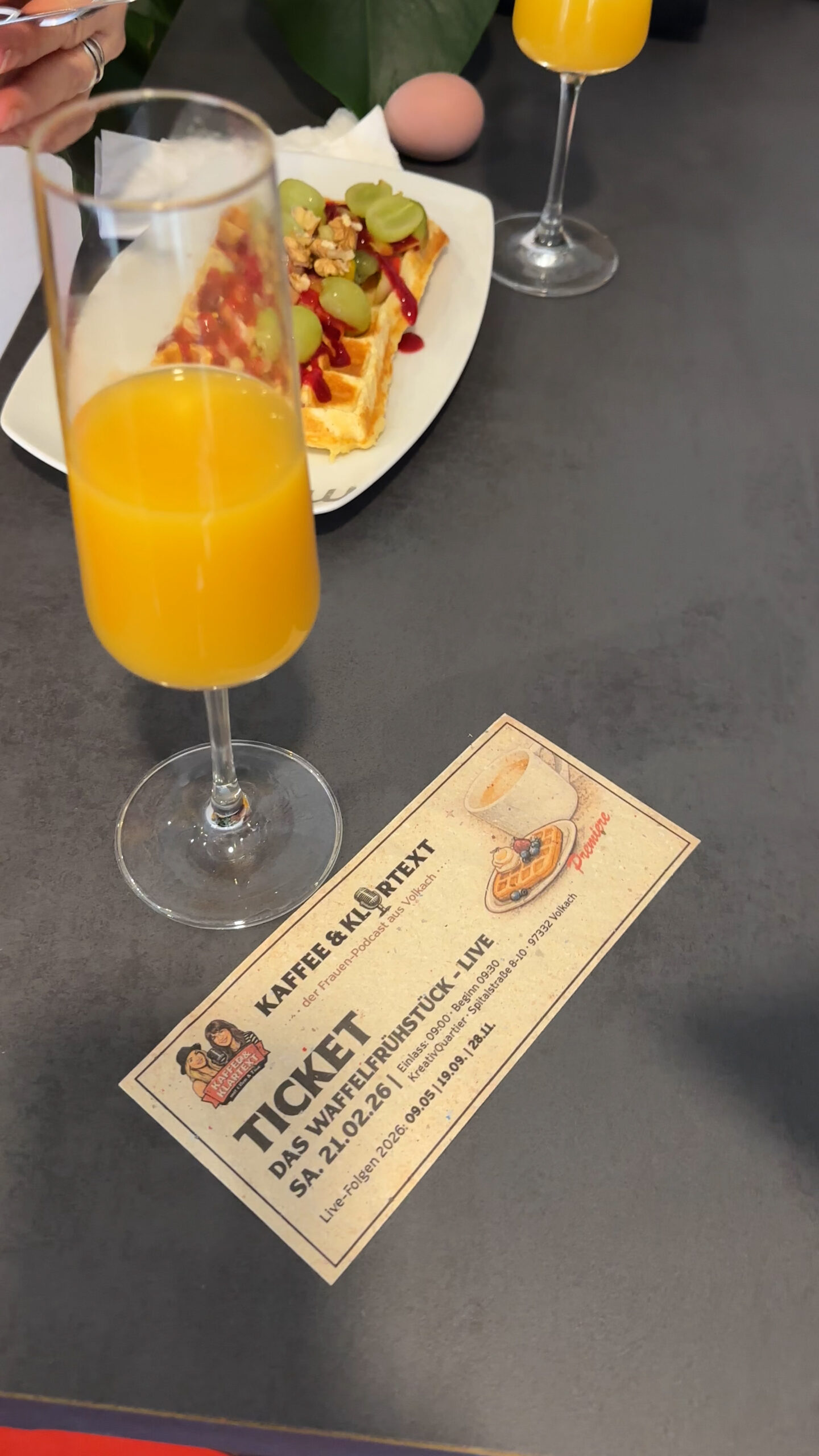 Ticket & Waffel